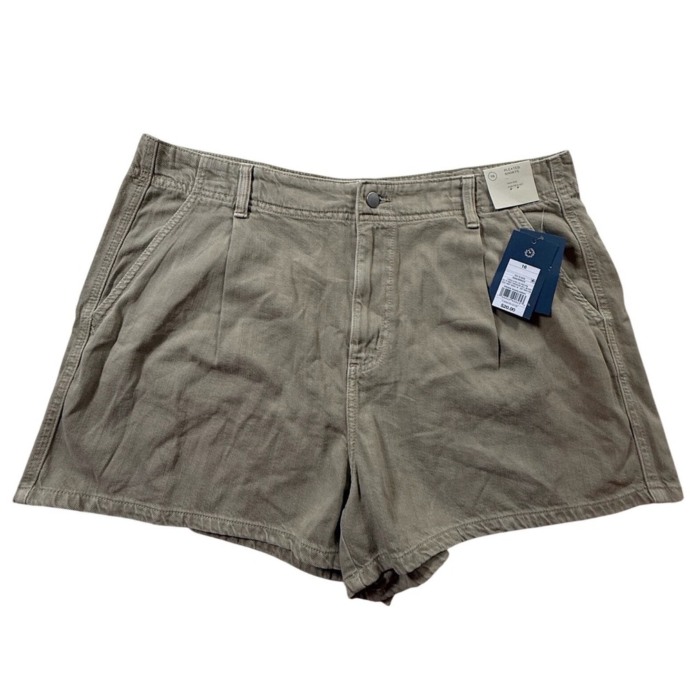 Universal Thread Womens Khaki High Rise Pleated Shorts Tan Size 16 NWT